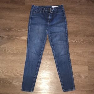 Treasure & Bond charity skinny high rise ankle. Size 28
